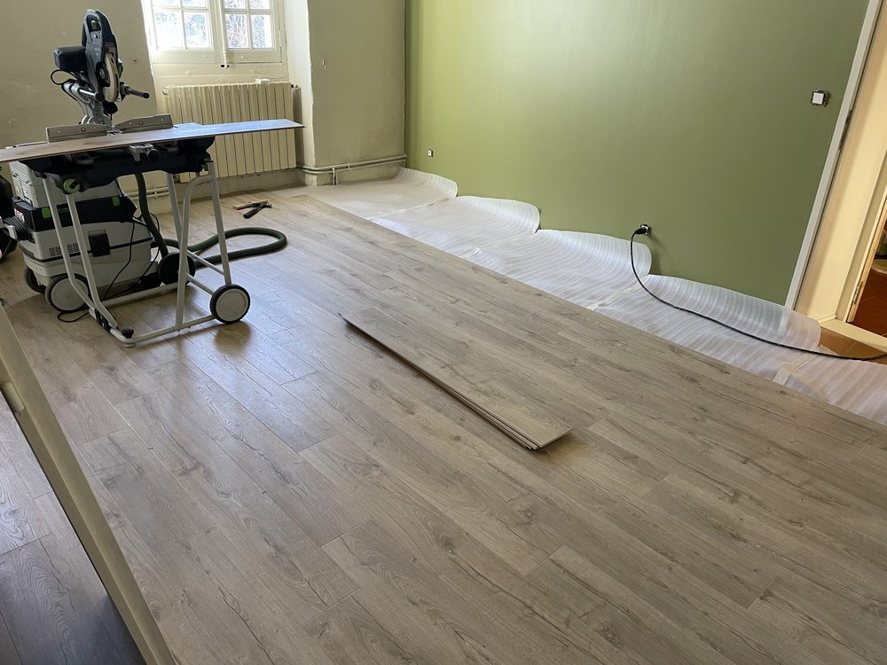 Parquet flottant stratifié