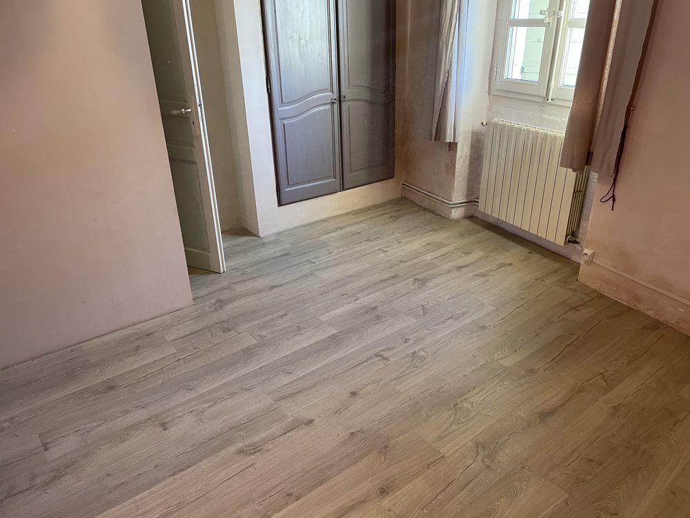 Parquet flottant stratifié